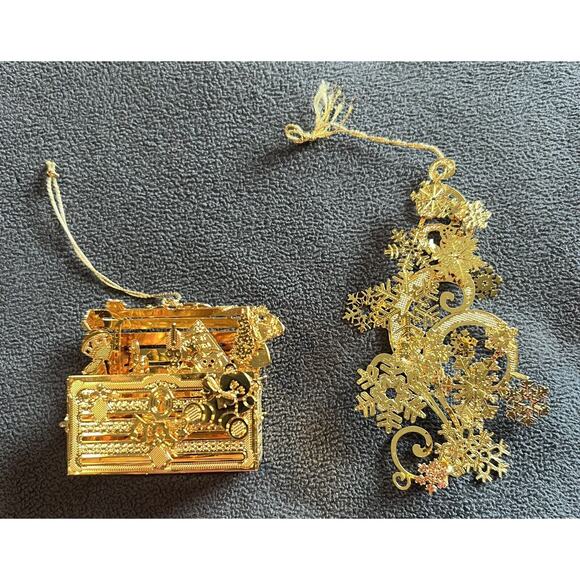 Danbury Mint Gold Ornaments Set of 12, preowned - Picture 4 of 9